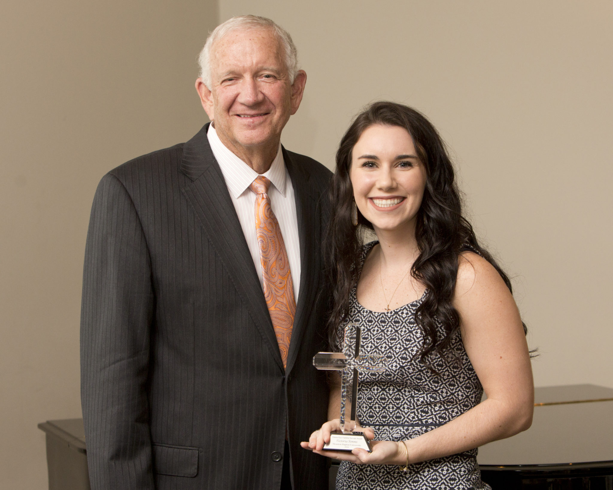 Emma Key receives Faithful Servant Award from President Sloan
