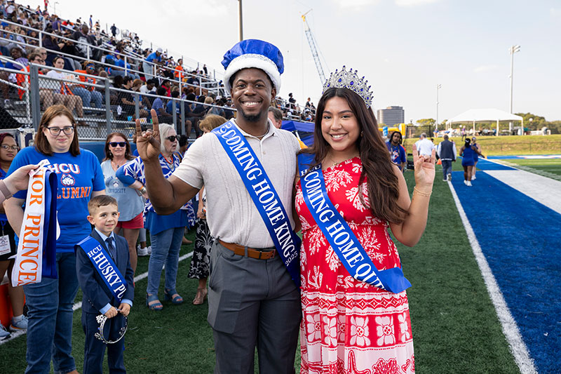 2511-09_HomecomingGame_023-web