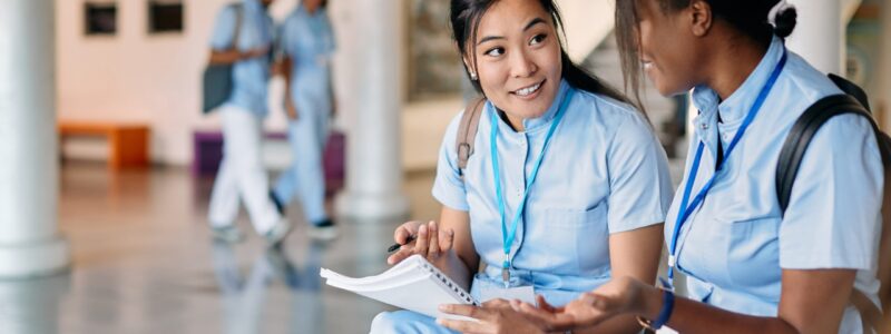 The Benefits of Learning Online AND On-Campus | Hybrid Learning