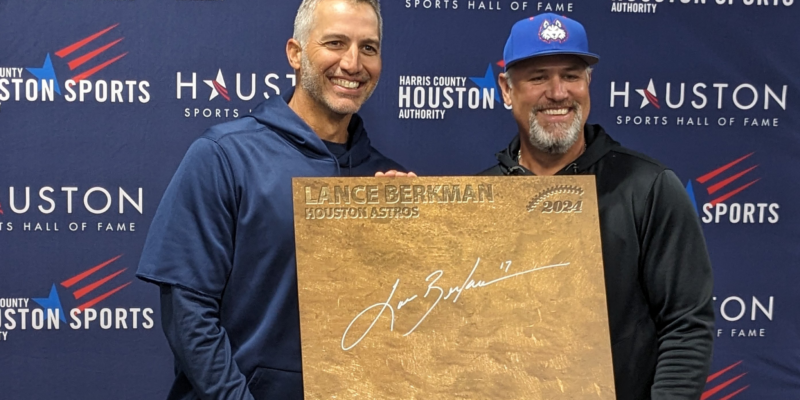 Houston Sports Hall of Fame surprises Huskies head coach Lance Berkman